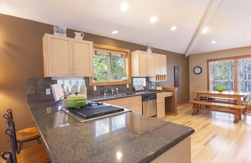Sunriver Casa | Westside Retreat House - On Poplar Lane in Sunriver, Oregon