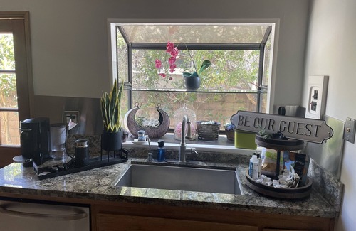 West Los Angeles Villa | * Hogar lejos del hogar * en una villa HERMOSA- Tarifas especiales de verano