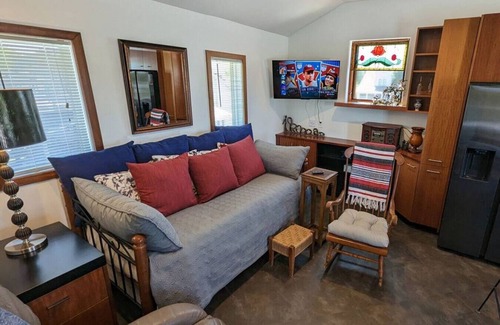 Berry Hill Apartamento | WestWood Shed Balcony-Berry Hill of 8th by Geodis