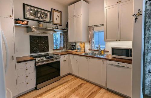 Berry Hill Apartamento | WestWood Shed in Nashville by Geodis Vanderbilt Belmont, 1 Accessible