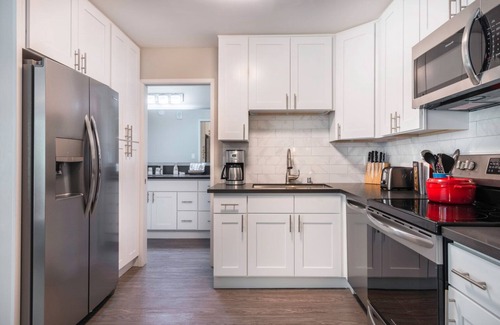 Westwood Apartamento | Westwood/UCLA walkable 1BR w/Gym, next to village, shopping by Blueground