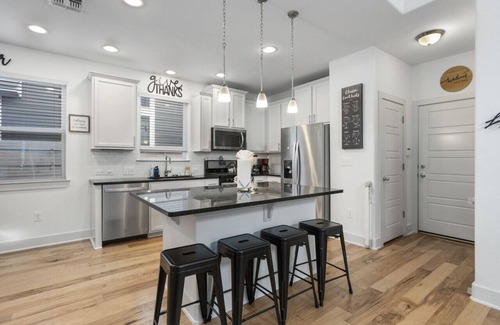 Montopolis Casa | WeWelcome You to Austin Downtown Sleeps 10