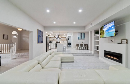 Whispering Oaks Casa | WeWelcome You to our 7 Bedroom 4 Bathroom Home