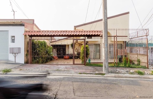 Quesada Casa | WFH & Wellness cerca de Juan Castro Blanco
