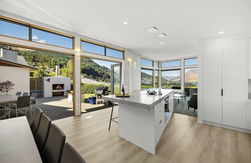 Fernhill Casa | Whakata on Whitbourn