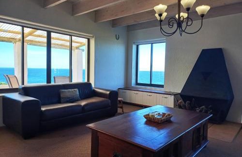 Britannia Bay Casa | Whale Watch Cottage