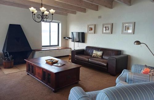 Britannia Bay Casa | Whale Watch Cottage