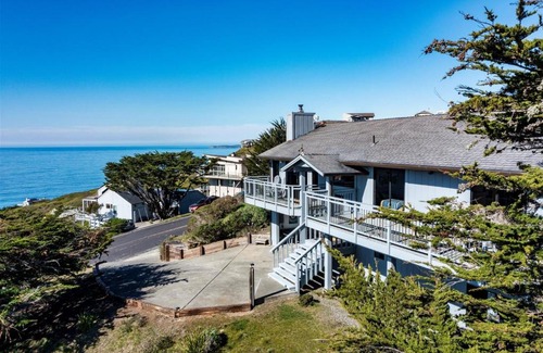 Dillon Beach Casa | Whale Watch FANTASTIC VIEWS Game Room Dog Friendly
