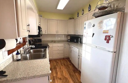 Whalehead Beach Casa | WhaleSound -Pool/Pet Friendly/0.2 mile to Beach