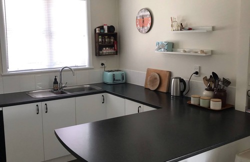 Whangamata Casa | Whangamata Beach Cottage