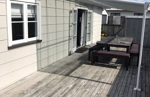 Whangamata Casa | Whangamata Beach Cottage