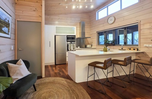 Kinloch Casa | Whare Puwaha