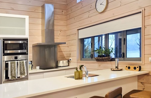 Kinloch Casa | Whare Puwaha
