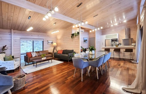Kinloch Casa | Whare Puwaha