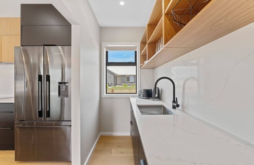 Wharewaka Casa | Wharewaka Escape