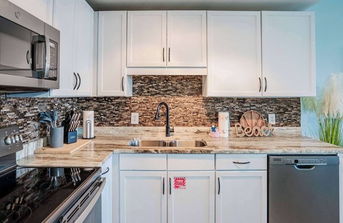 Panama City Beach Condominio | Wharftown Retreat - 8ppl