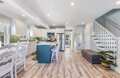 East Wareham Casa | What a deal! Pets ok, Onset Waterfront, Pet Friendly, Unit B
