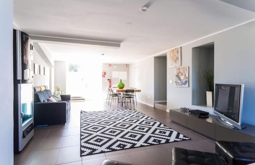 Fatima Casa | What Else Guest House