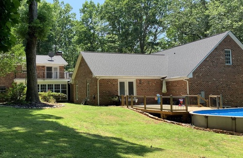 Randleman Apartamento | What If Randleman, NC En Suite Room in Private Home close to NC Zoo & the Triad!