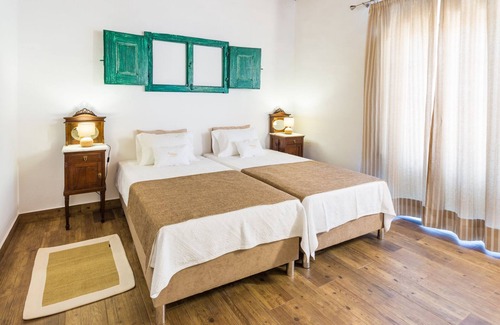 Sousel Cama Y Desayuno | Wheel Inn, cuarto otoño