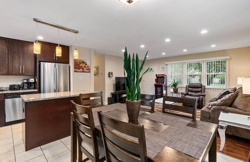 Wheeling Casa | Wheeling Rental
