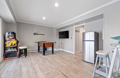Sandbridge Casa | When you’re at the beach, you want to just relax! Paws and Relax here.