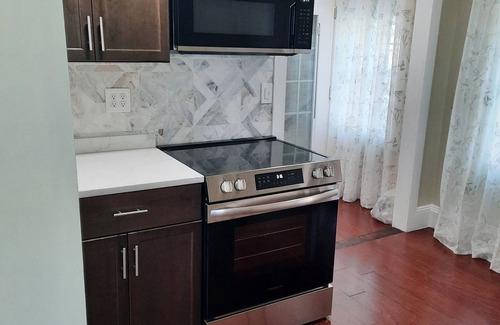 Wanskuck Apartamento | Where comfort meets convenience in Providence, Rhode Island.