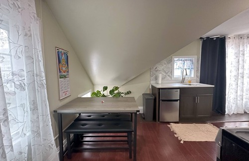 Wanskuck Apartamento | Where comfort meets convenience in Providence, Rhode Island.