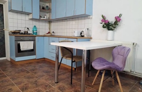Brasov Casa | Where Wi-Fi Speed Beats the Rent, With monthly discounts.