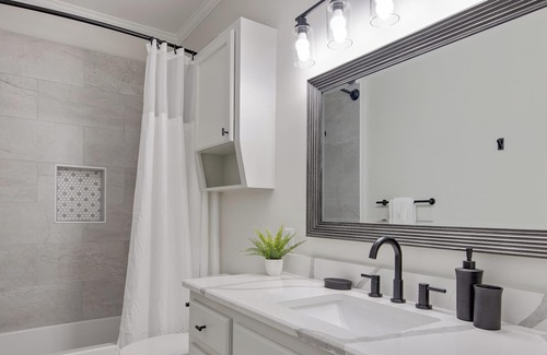 Milton Casa | Whether you need a quick weekend getaway or an extended stay, this home is you.
