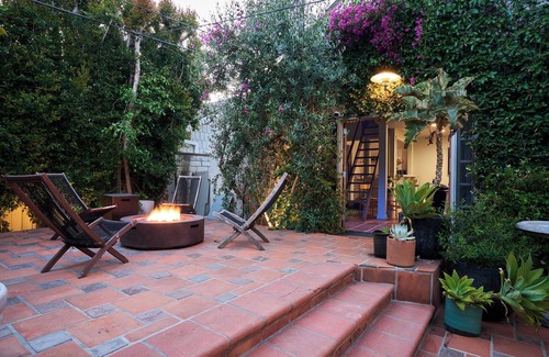 Los Feliz Casa | Whimsical Los Feliz House - Pool-Fire Pit-Dogs OK!