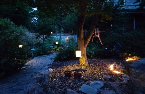 Southwest Raleigh Casa | Whimsical, Walkable, Garden Gem - The Famous Raleigh Mill House
