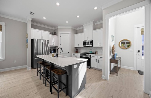 Orange Beach Casa | Whiskey Sands- 4 Private Suites, Fenced Yard, Close to Pool, Walk to the Beach!