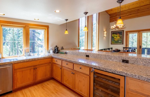 Juniper Ridge Casa | Whiskey Slide 4 Bedroom with Expansive View of Kirkwood