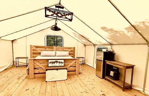 Adamsville Alquiler De RV | Whiskey Still Hollow Shanty