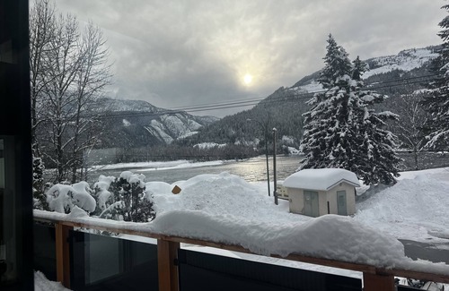 Revelstoke Casa | WhiskeyJack Estate