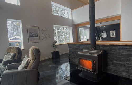 Revelstoke Casa | WhiskeyJack Estate
