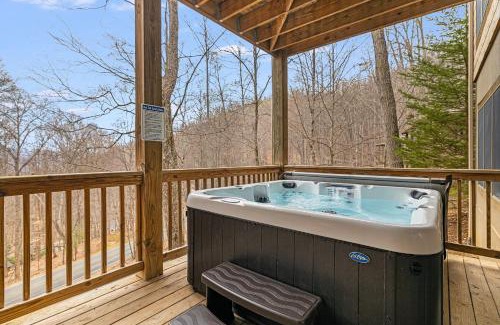 Mountain Air Casa | Whispering Falls Cabin by Carolina Mornings