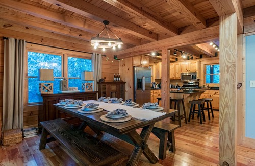 Sapphire Cabaña | Whispering Pines | A Peaceful Sanctuary in the Whispering Lake Community