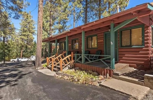Big Bear Lake Apartamento | Whispering Pines - Eagle's Nest Rustic Cabin
