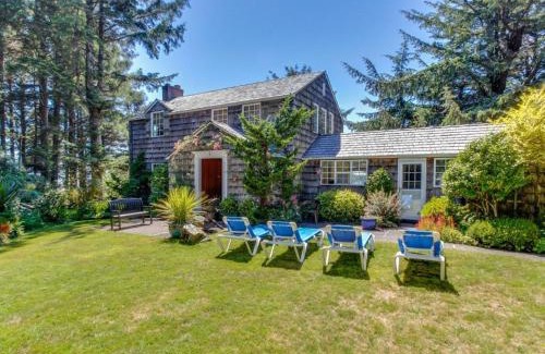 Newport Casa | Whispering Seas with Hot Tub!