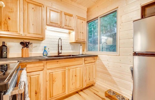 Shenandoah Cabina | Whispering woods Hot tub River access DogFriendly