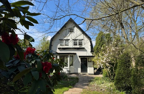 Municipality of Heiloo Cabaña | Whispering Woods - Tres Habitaciones Casa Rural, Capacidad 4