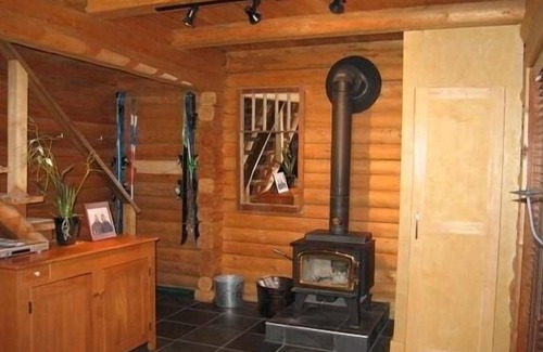 Whistler Cay Estates Cabina | Whistler Cay, Sleeps 6 Adults/2 children, 3 Bedroom Cabin