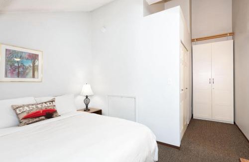Whistler Creekside Casa | Whistler Corner Loft Next to lift with Amazing views!