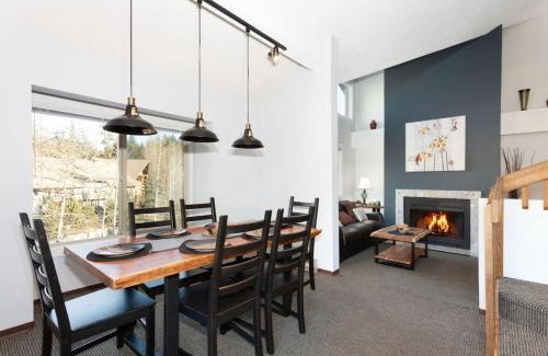 Whistler Creekside Casa | Whistler Corner Loft Next to lift with Amazing views!