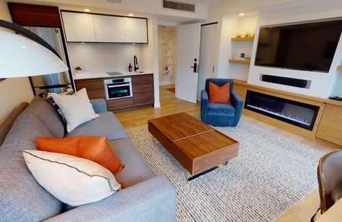 Blackcomb Hotel | Whistler - Le Chamois - 1 Bedroom #215
