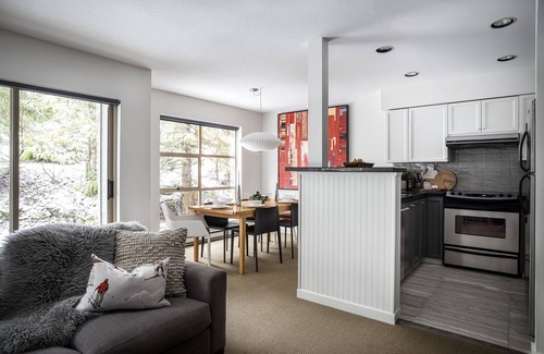 Blackcomb Casa | Whistler Modern Comfort