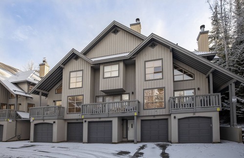Blackcomb Casa | Whistler Modern Comfort