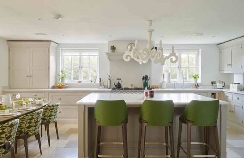 Turville Casa | Whistlers Perch - Heated Pool